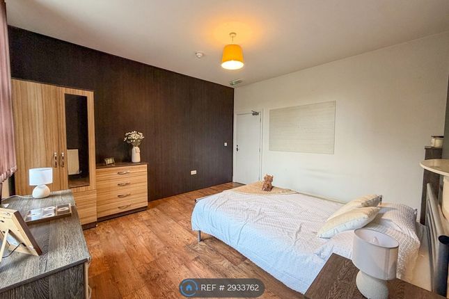 Flat, Westcotes Drive, Leicester photo 4