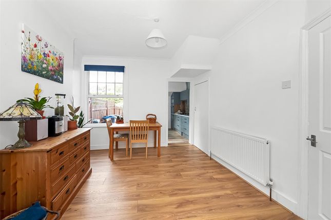 30, Lower Road, Kenley photo 4