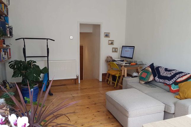 13, Halesworth Road, London photo 2