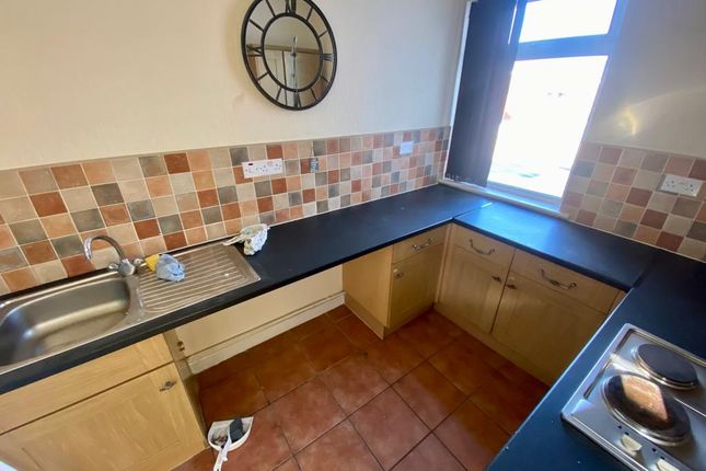 45, Silverton Way, Wolverhampton photo 3