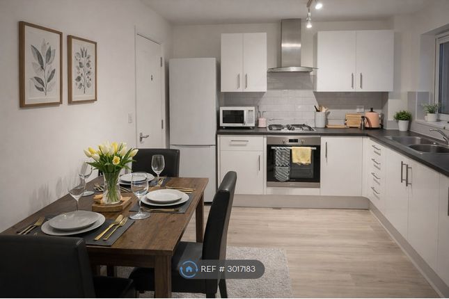Holmshaw Close, Sydenham, London photo 3