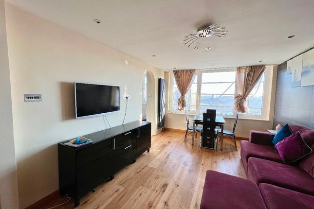 Thumbnail Flat to rent in Flat, Lords View, St. Johns Wood Road, London