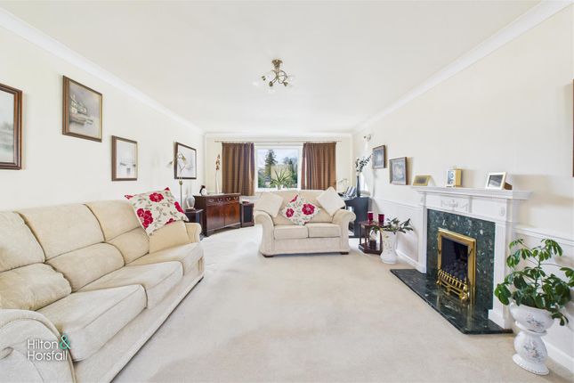 19, Whittycroft Drive, Barrowford photo 3