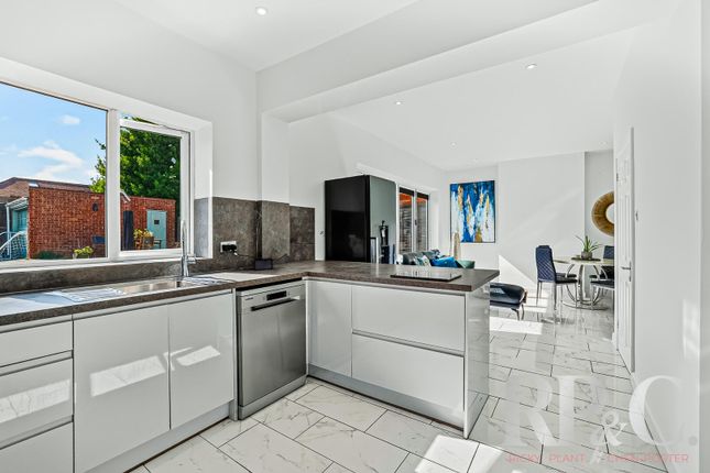 11, Olivia Drive, Leigh-On-Sea photo 4