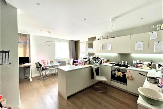 Ottley Drive, Ottley Drive, London photo 3