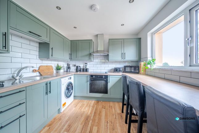 28, Ilston Way, Swansea photo 2