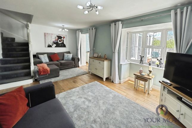 24, Park View Close, Stoke On Trent photo 2