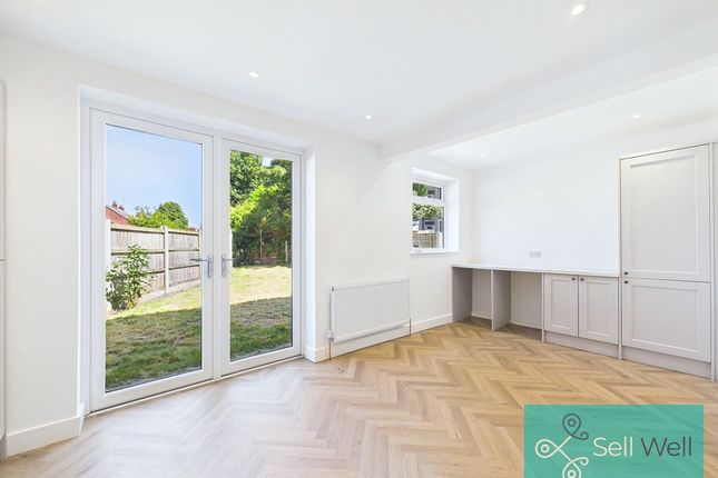 33, Clarendon Crescent, Manchester photo 4