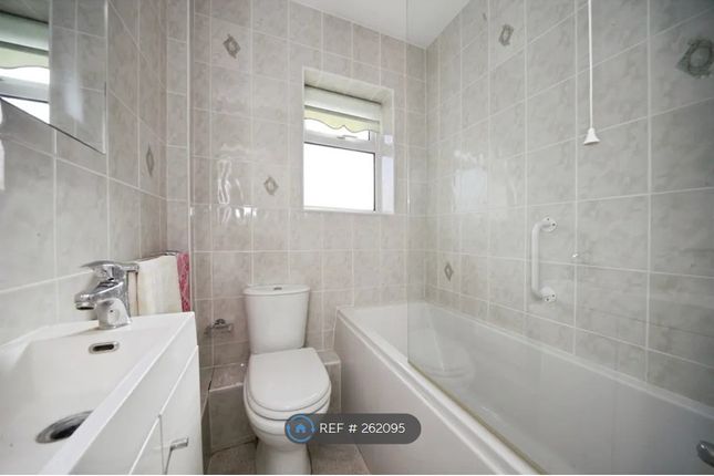 Briar Close, Luton photo 5
