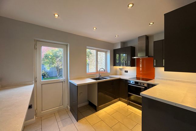 23 Perivale Way, Stourbridge photo 4