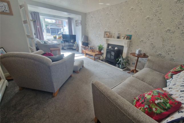 40, Barnfield Way, Staffordshire photo 2
