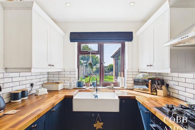 27, Hanbury Green, Shobdon photo 3