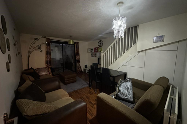 48, Salstar Close, Birmingham photo 2