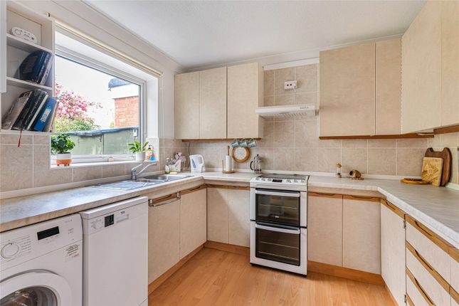 38, Maiden Erlegh Avenue, Bexley photo 3