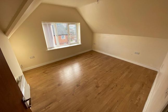 Flat to rent in Station Road, Ilkeston