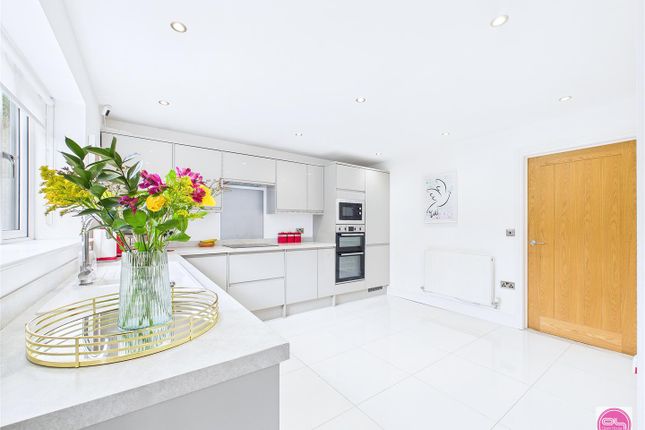 Cross Street, Castle Gresley (4).Jpg