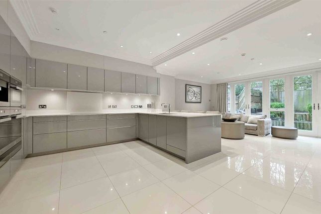 8, Long Walk Villas 76A,, Kings Road, Berkshire photo 3