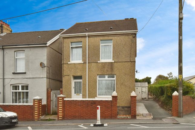 3-bed detached on 22, Llwynhendy Road, Carmarthenshire, £200,000