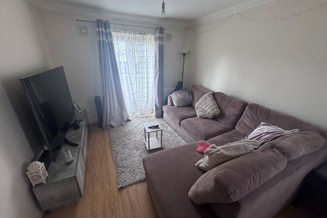 Comet House Flat 13, New Road, Hayes photo 5