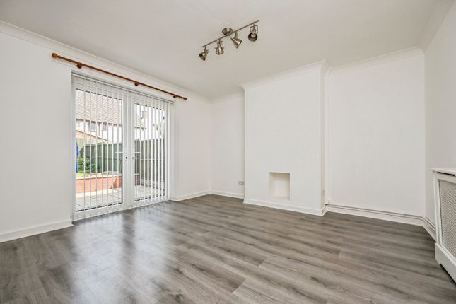 19, Linner Road, Merseyside photo 4