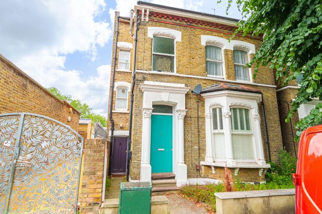 2a, Gowlett Road, London photo 2