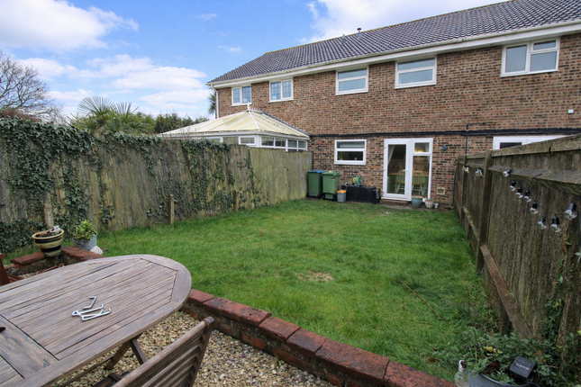 9, Henley Gardens, Fareham photo 2