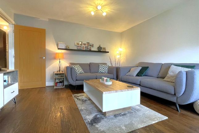 Flat for sale in Station Road, Shortlands, Bromley