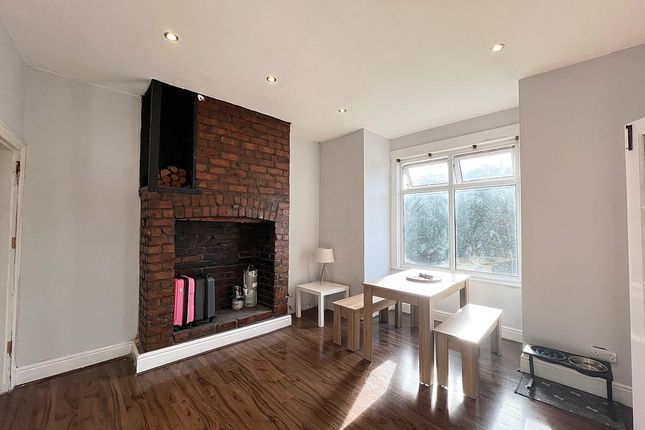 2, Fairfield Street, Salford photo 4