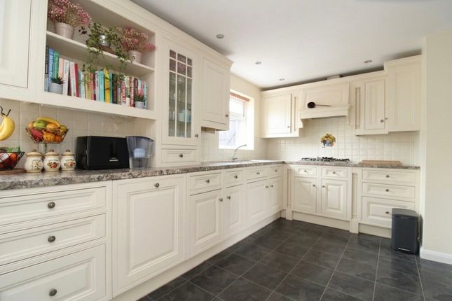33, Brockmans Close, Ramsgate photo 4