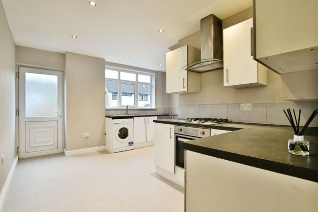 9, Cuddington Way, Cheshire photo 2