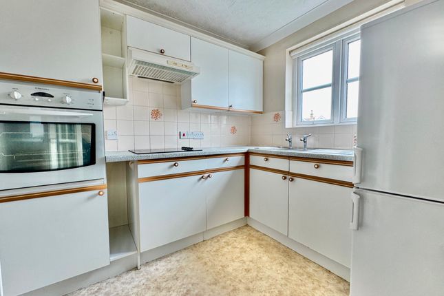 32 St Aldhelms Court, De Moulham Road, Swanage photo 4