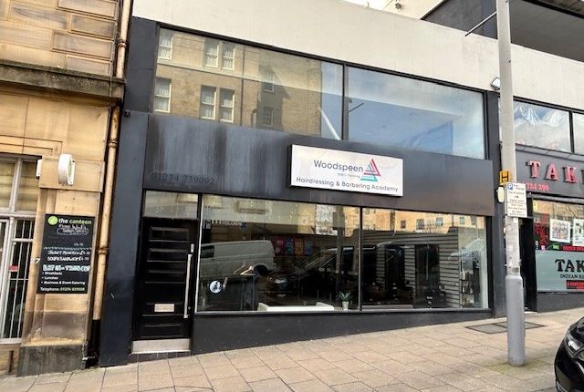 Retail premises to let in Cheapside, Bradford