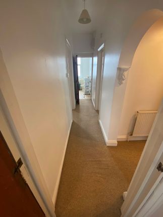Flat to rent in Palace Avenue, Paignton