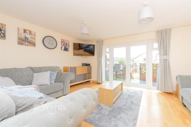 109, Creek Mill Way, Dartford photo 4
