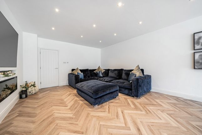 34, Sevenoaks Way, Orpington photo 3