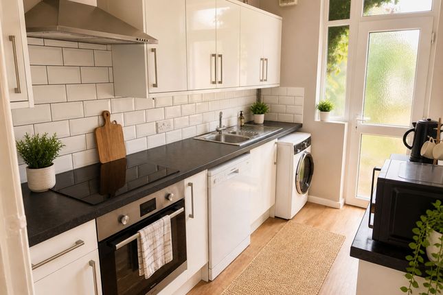 52 Eden Grove, Bristol photo 4