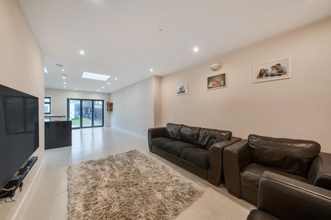 129, Streatfield Road, Harrow photo 4