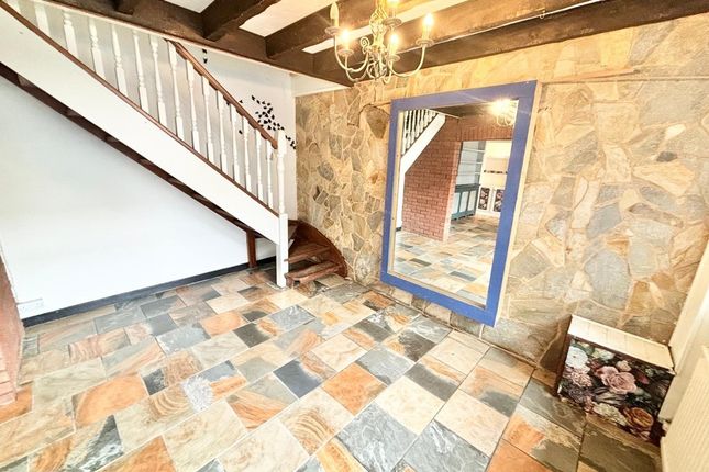 27, Mill Street, Swansea photo 5