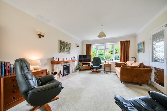 6, Watermill Way, Weston Turville photo 4