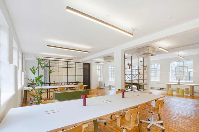 Office to let in 26-27 Great Sutton Street, Clerkenwell, London