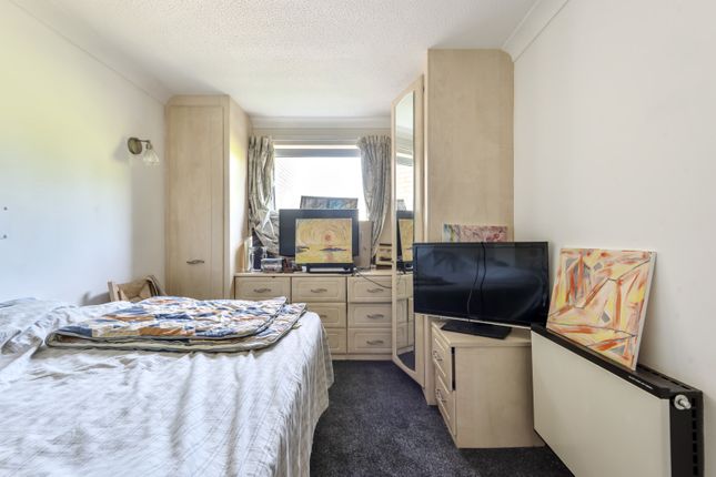 Flat for sale in Mount Hermon Road, Woking