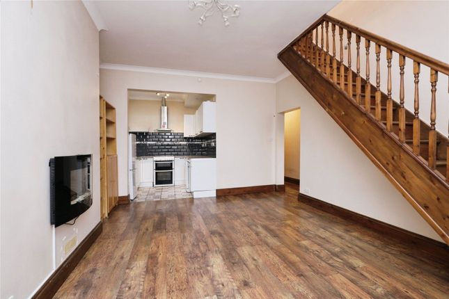 Flat 2b Ulveston House, 32, New Town, East Sussex photo 2