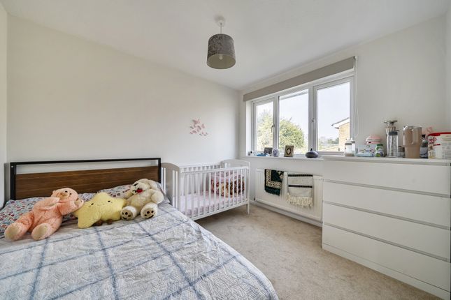 97, Aylsham Drive, Uxbridge photo 4