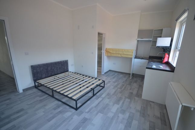 98a,Room 1, Albert Road, Widnes photo 2
