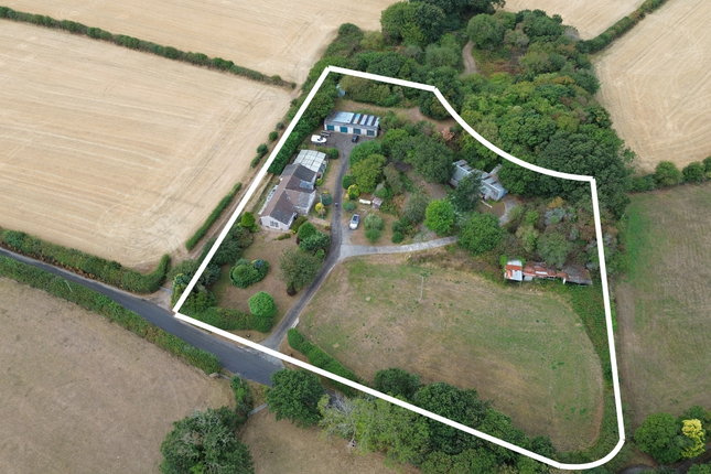 Minefield Bungalow, Liskeard photo 2