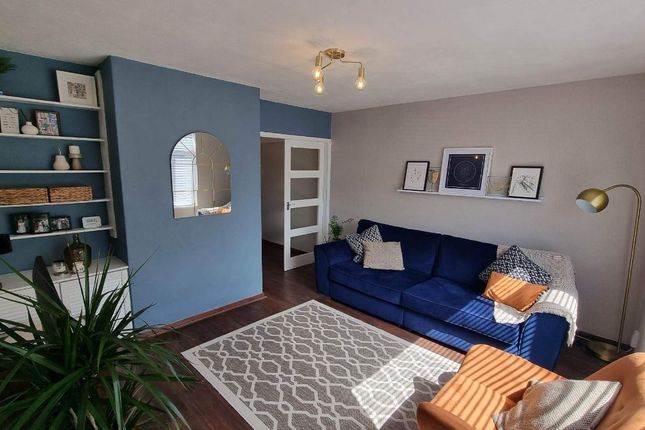 9 Fairways Avenue, Newcastle upon Tyne photo 2