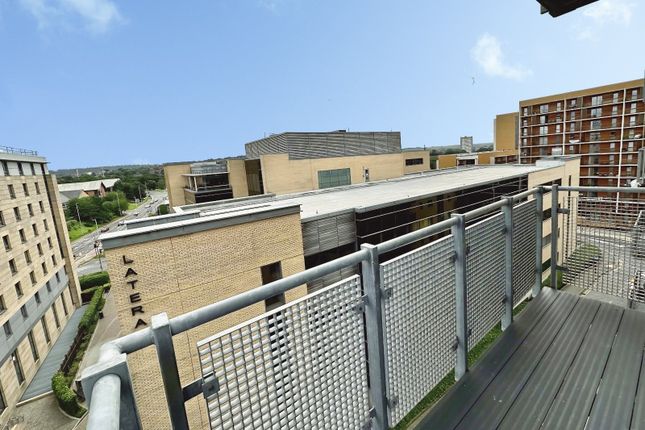 Flat 37, Velocity South, 6, City Walk, West Yorkshire photo 5