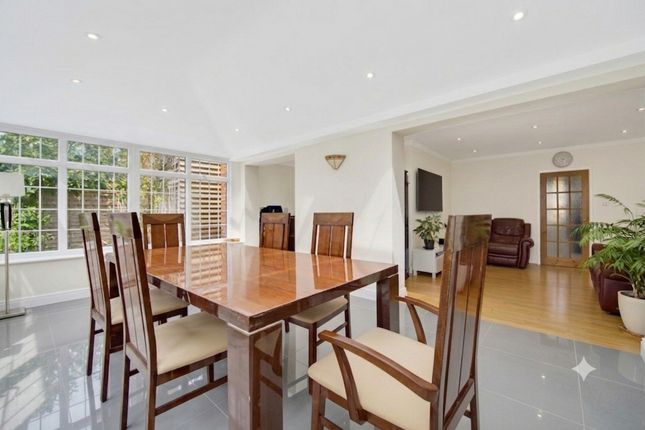 80, Petworth Gardens, Uxbridge photo 5