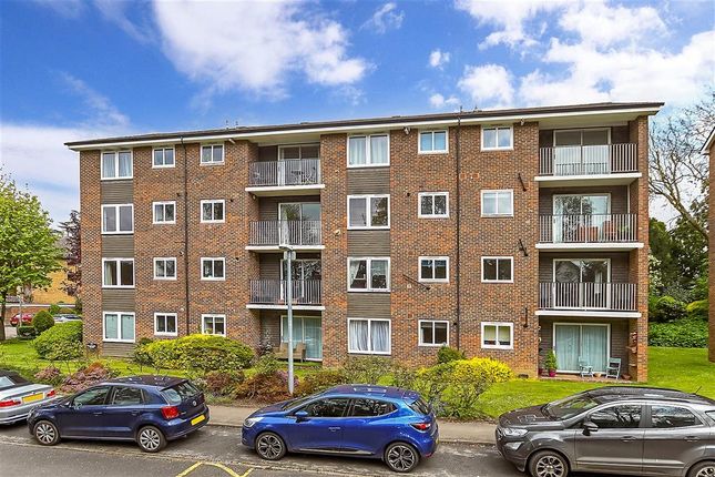 Thumbnail Flat for sale in Somers Close, Reigate, Surrey