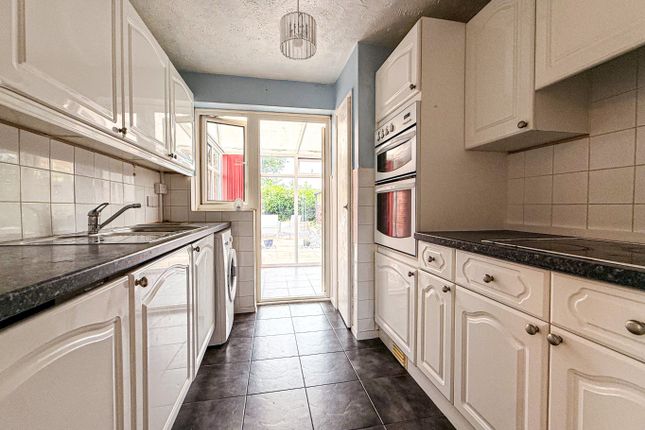 65A George Street, Taunton, Somerset photo 3